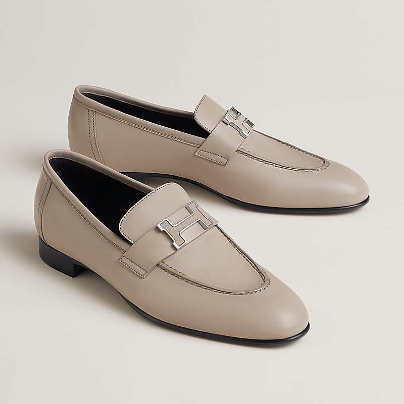 モカシン《パリ》 - ベージュ | Hermès - エルメス-公式サイト